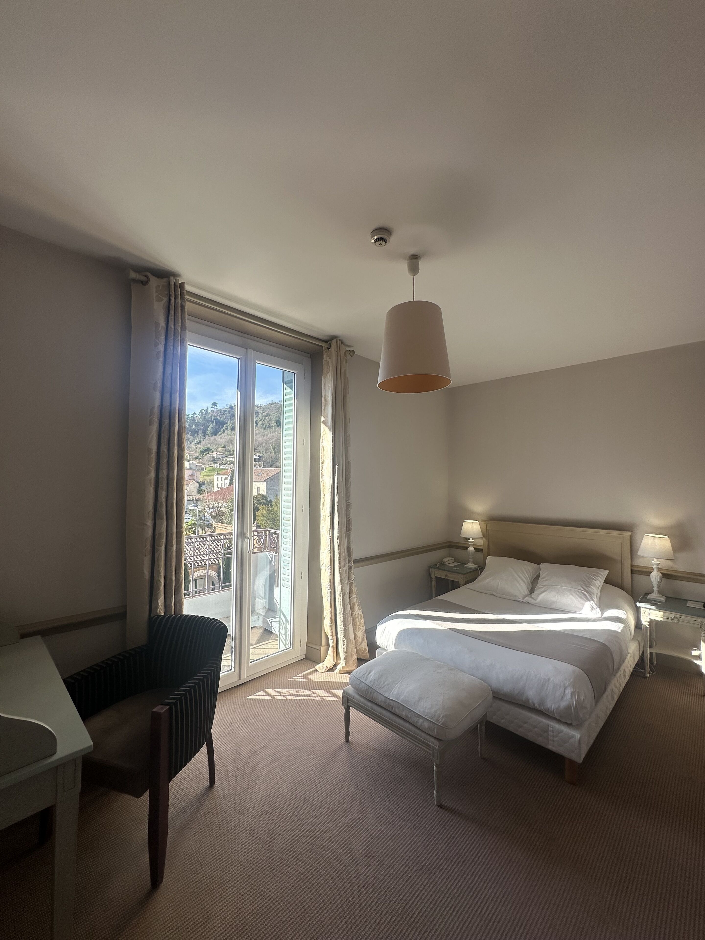 superior double room | minibar, in-room safe, desk, soundproofing