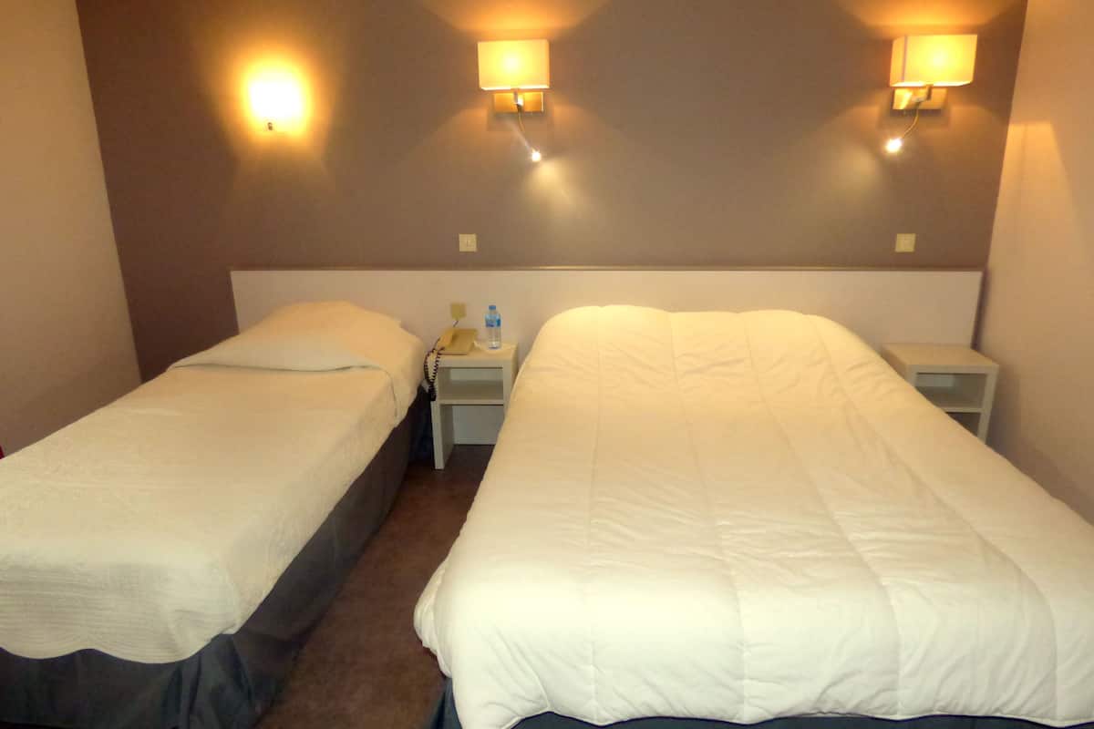 desk, blackout curtains, free cots/infant beds, rollaway beds