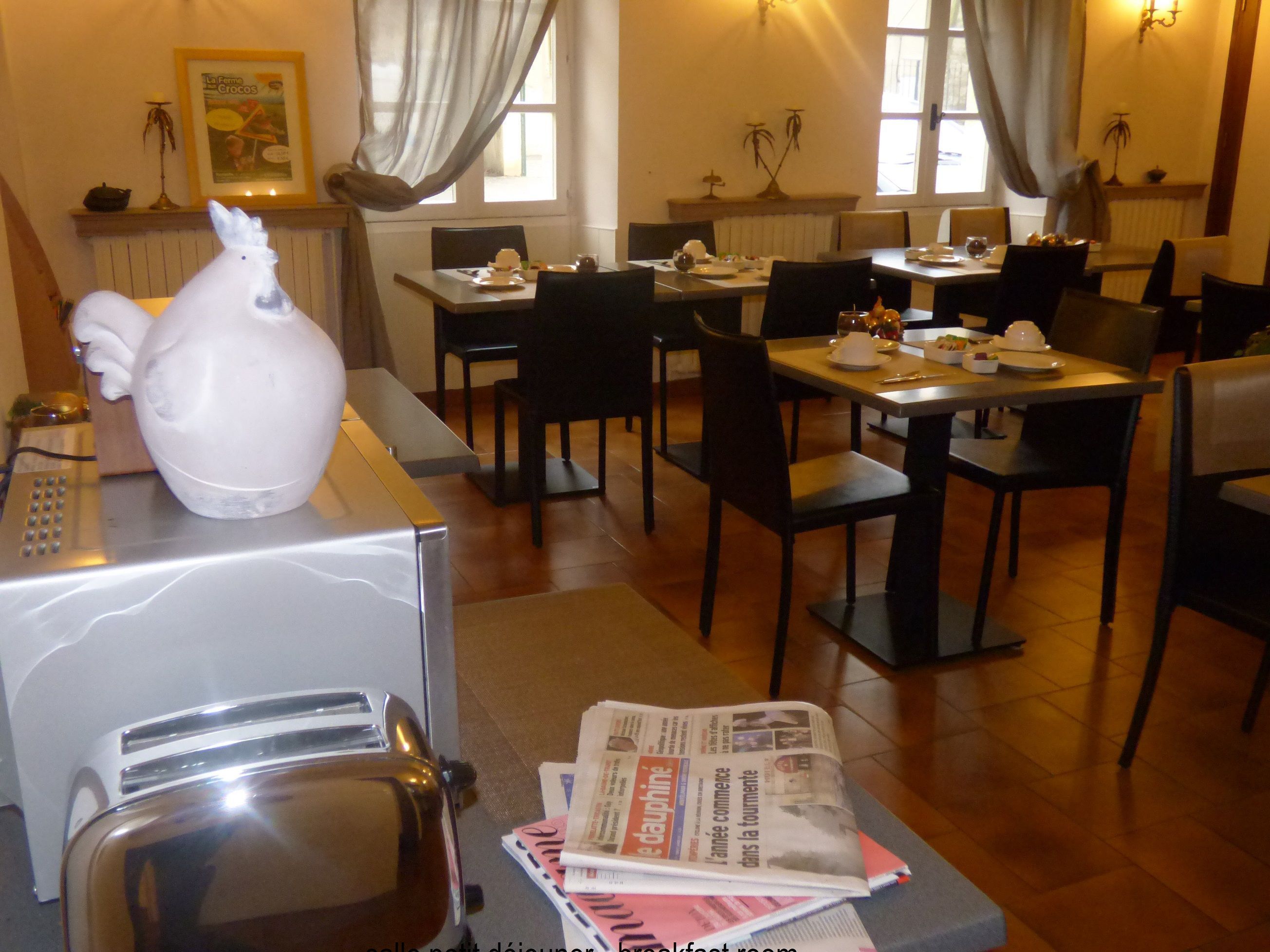 daily buffet breakfast (eur 9 per person)