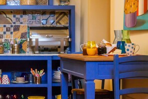 Tägliches inbegriffenes Frühstücksbuffet