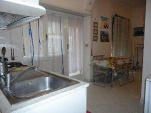 Apartment (4) | Private kitchen | Fridge, coffee/tea maker