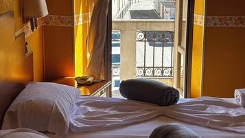 Double Room Single Use | Desk, free WiFi