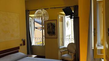 Double Room Single Use | Desk, free WiFi