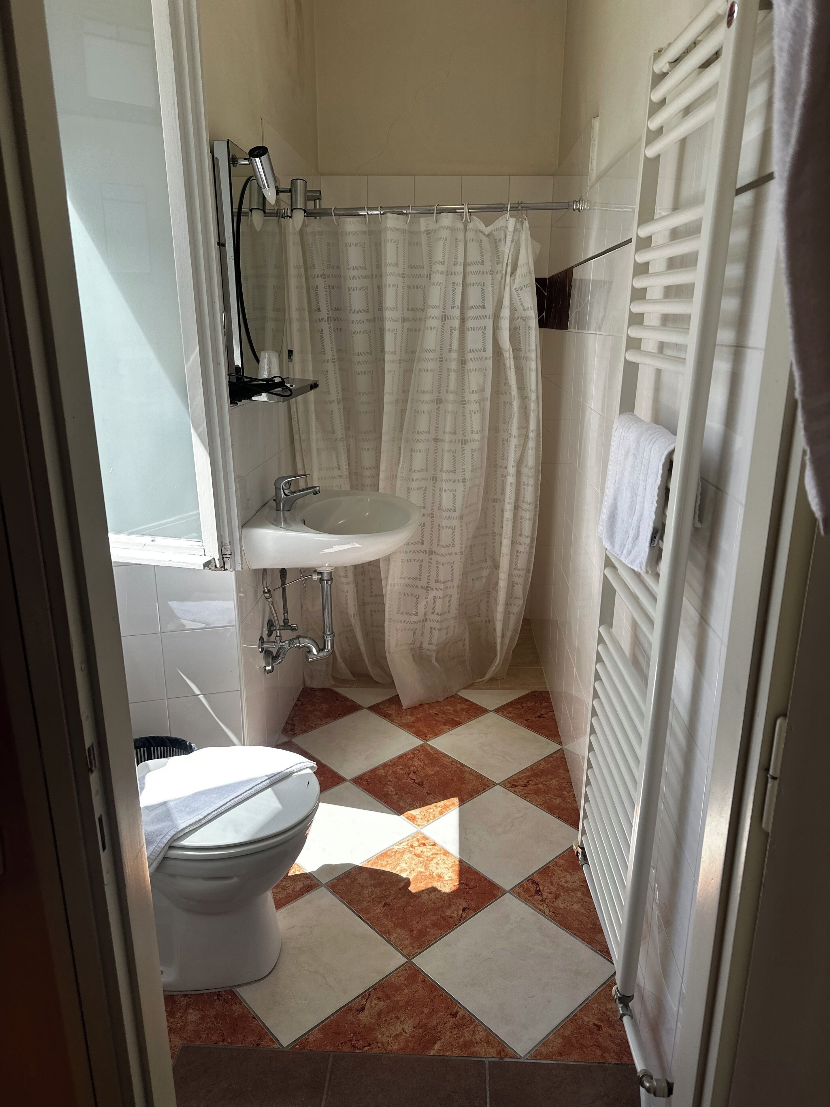 Chambre Triple | Salle de bain