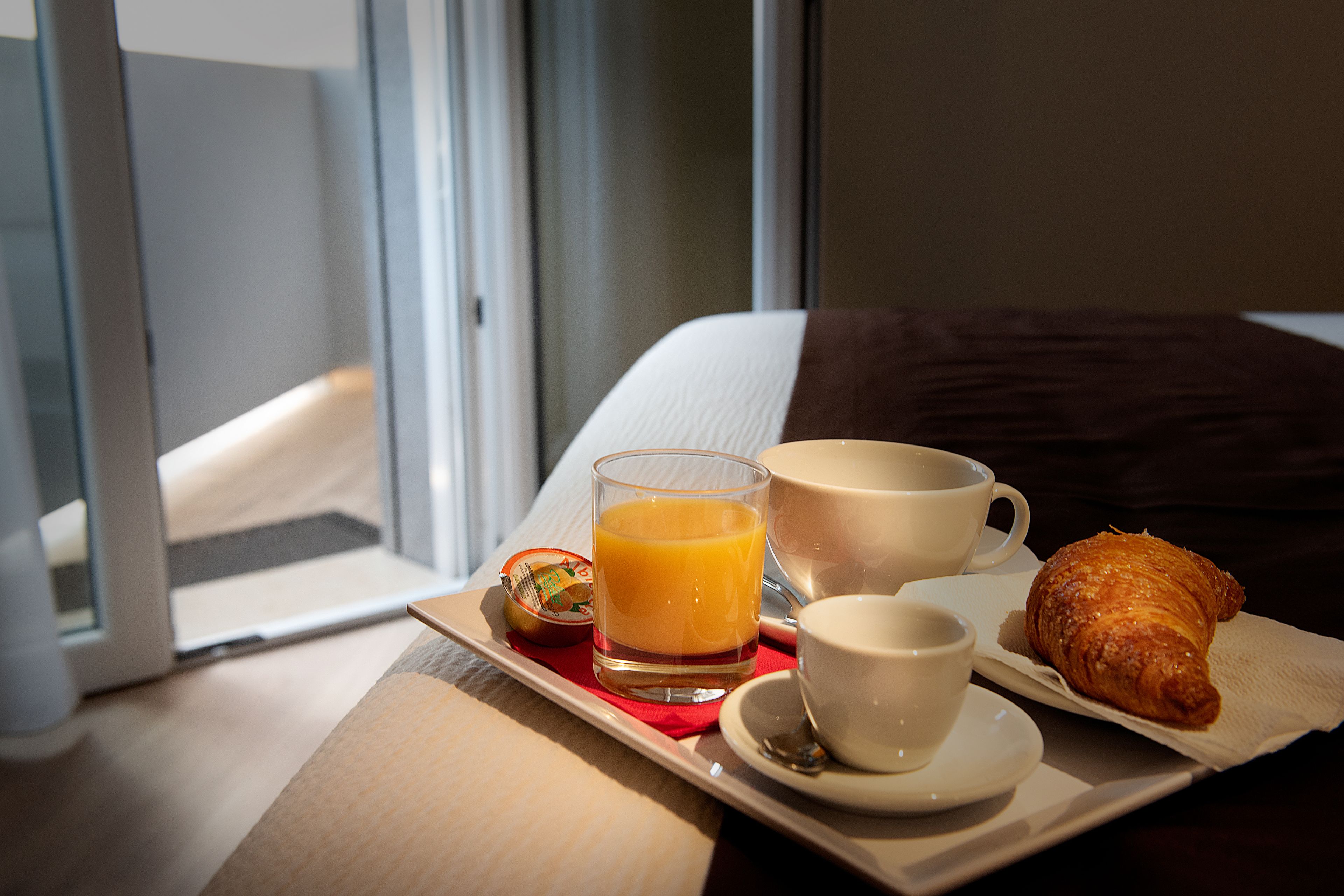 room service – dining