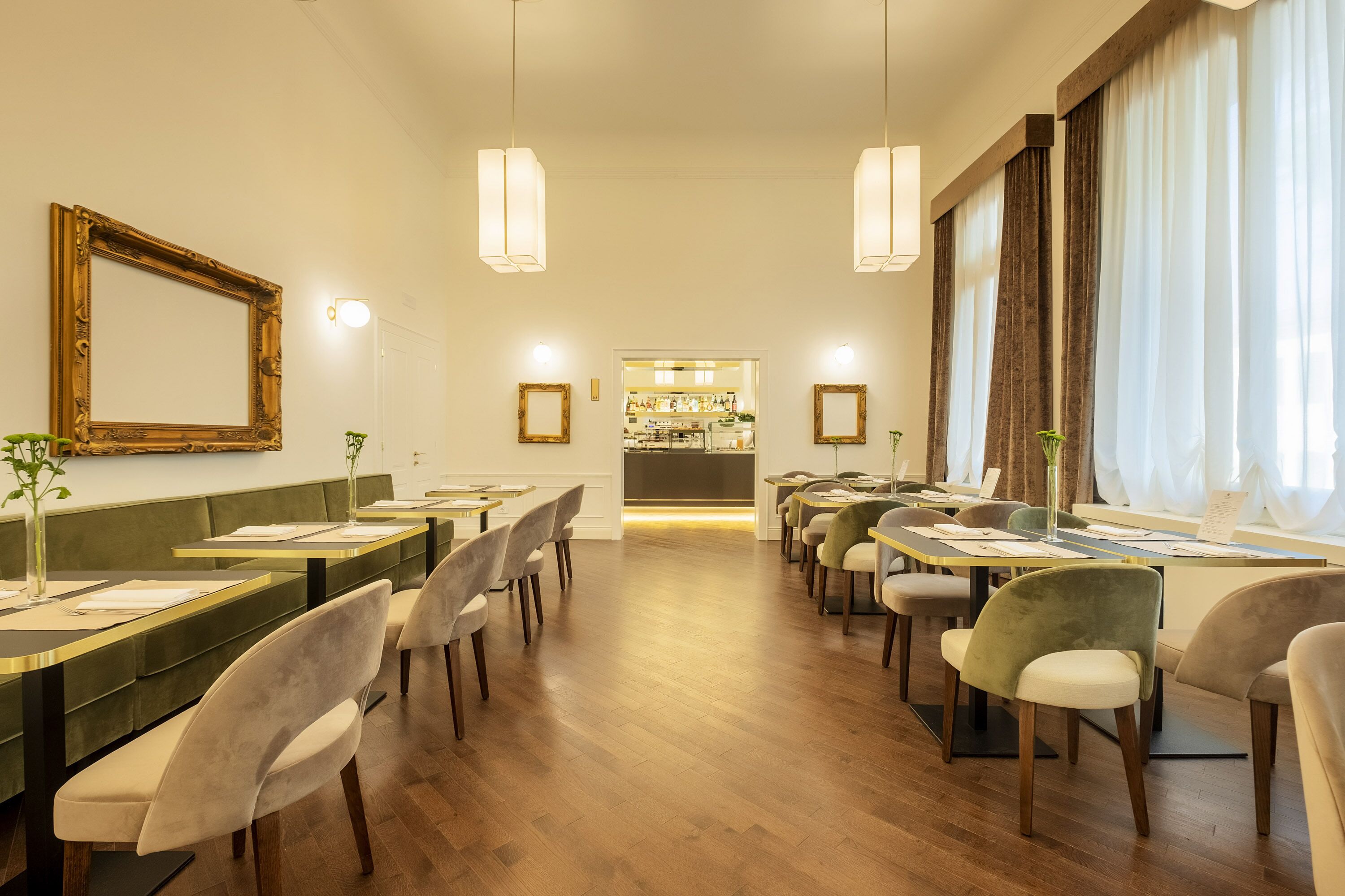 Colazione a buffet, servita tutte le mattine (25 EUR a persona) 