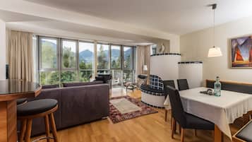 42–tuumainen LED-televisio, jossa kaapelikanavat