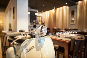 Serveert lunch en diner, Franse gerechten