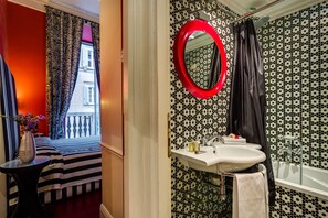 Bathroom - Casa Heberart Guest House - Sistina (Rome)