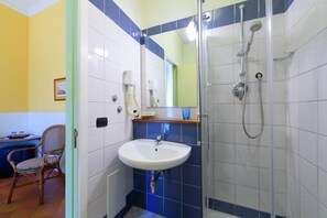 Double Room | Bathroom