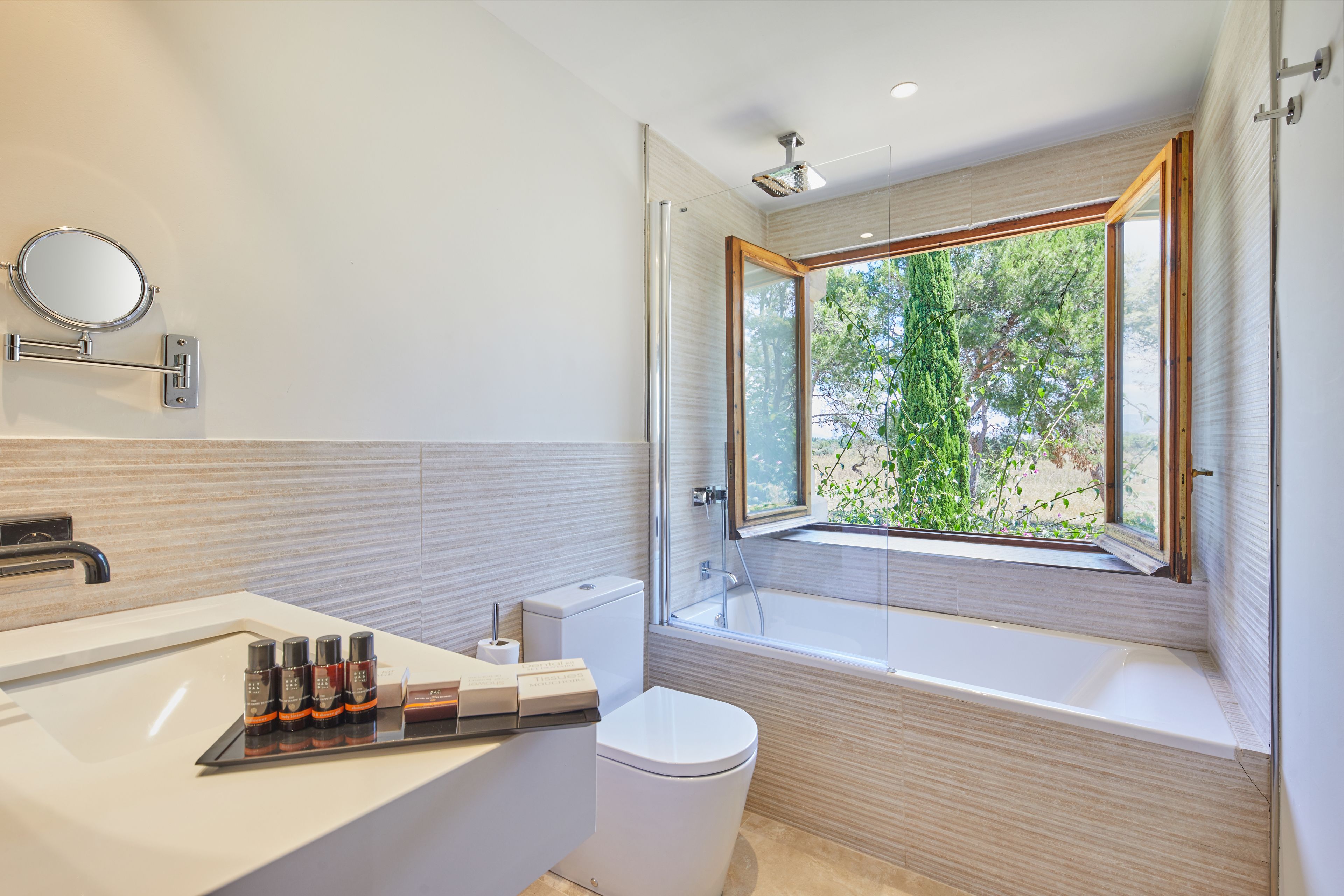 rustic room | bathroom | deep-soaking bathtub, free toiletries, hair dryer, bathrobes