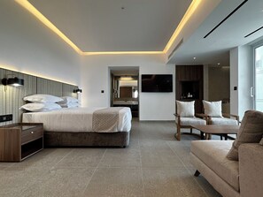 Junior Suite Sea View with Whirlpool