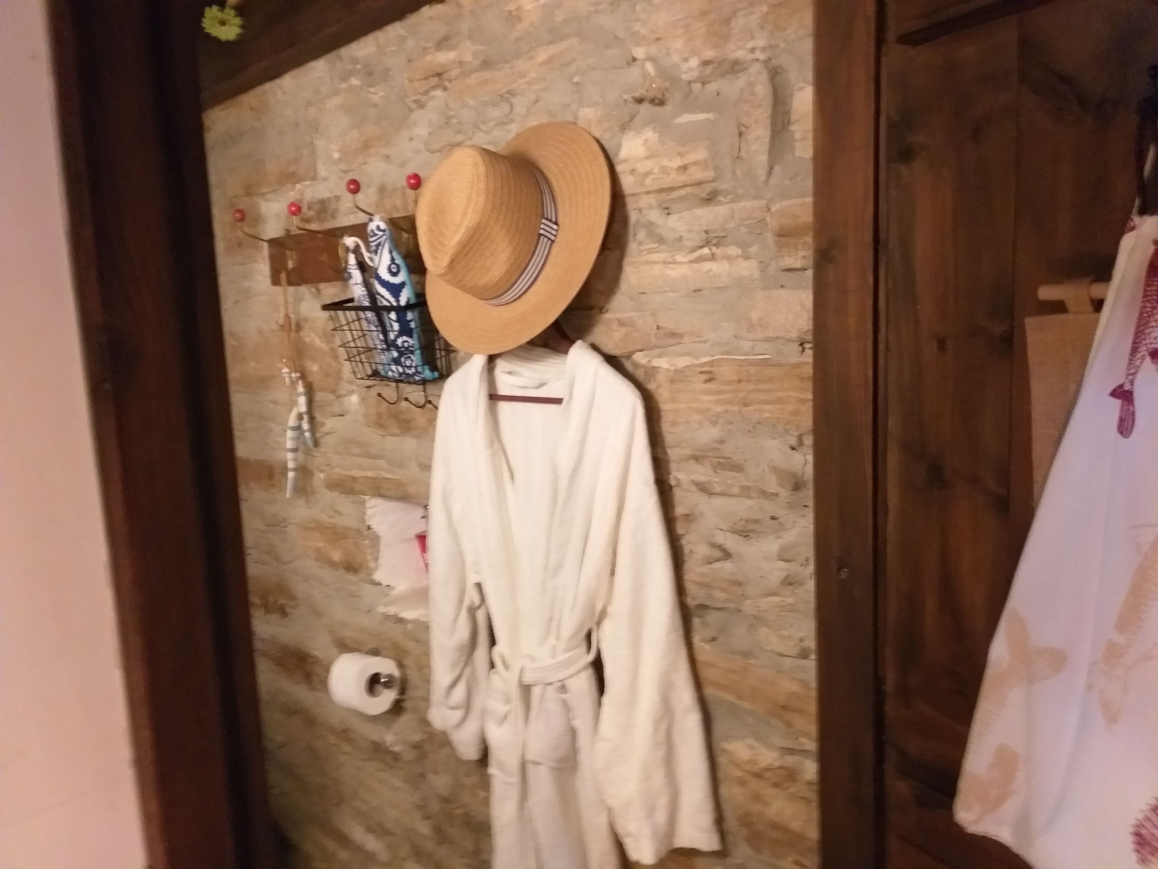 grand suite, 2 bedrooms | bathroom | rainfall showerhead, designer toiletries, hair dryer, towels