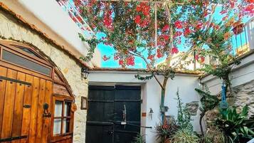 Fachada da propriedade