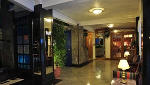 Interior entrance - Rokna Hotel (St. Julian's)