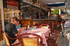 Daily English breakfast for a fee - Napa Prince Hotel Apartments (Ayia Napa)
