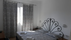 Penthouse, 1 Bedroom | In-room safe, bed sheets - Nicki Holiday Resort (Polis)