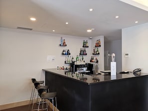 Lobby lounge - Santa Cruz Village Hotel (Santa Cruz)