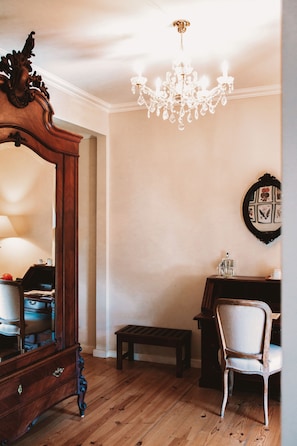 Suíte júnior | 1 quarto, frigobar, cofres nos quartos, quartos à prova de som