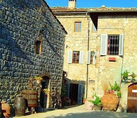 Exterior. Fattoria San Donato