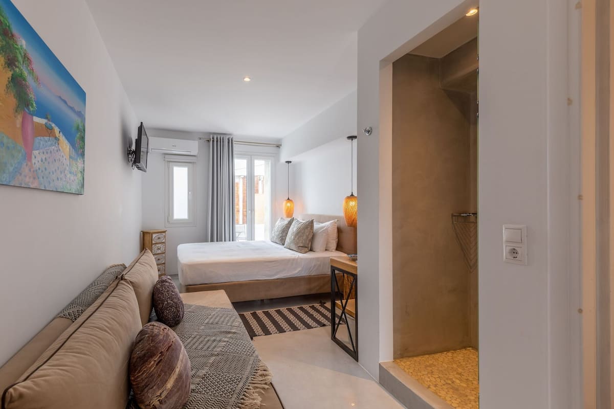 Standard Room with Terrace | 객실 내 금고, 무료 WiFi, 침대 시트