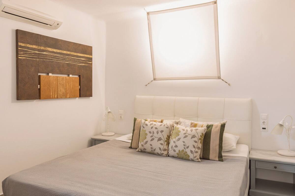 One Bedroom Apartment - Semi Basement | 객실 내 금고, 무료 WiFi, 침대 시트
