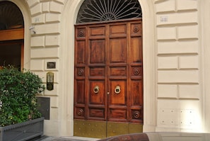 EntrĂ©e de lâhĂ©bergement
