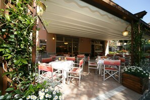 Bar (on property) - Residence Kriss (Deiva Marina)
