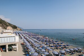 Beach - Residence Kriss (Deiva Marina)
