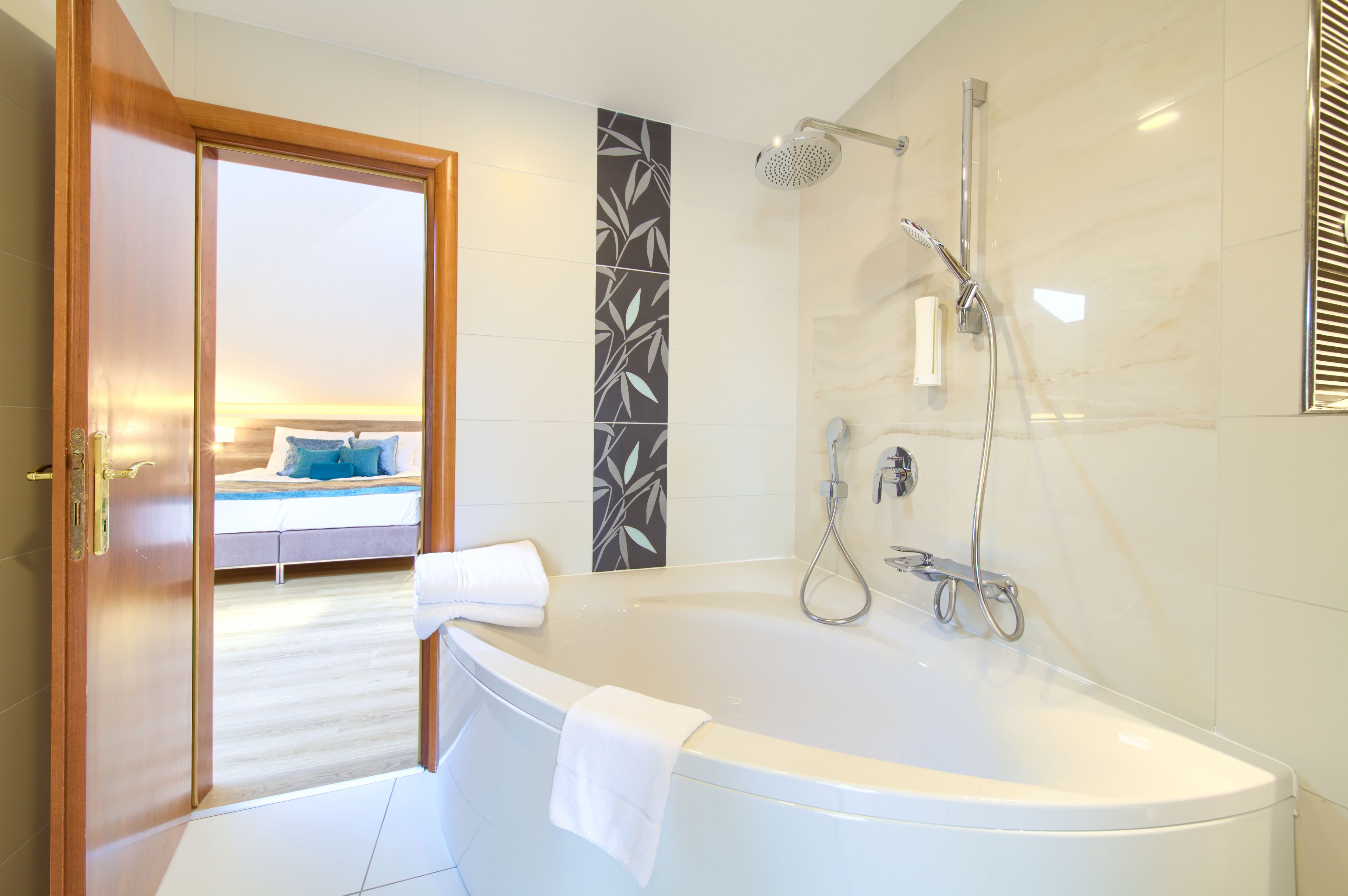 apartment, sea view | bathroom | free toiletries, hair dryer, towels, soap