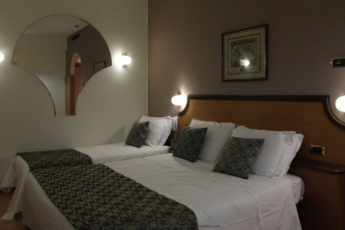 classic triple room | minibar, in-room safe, desk, blackout curtains