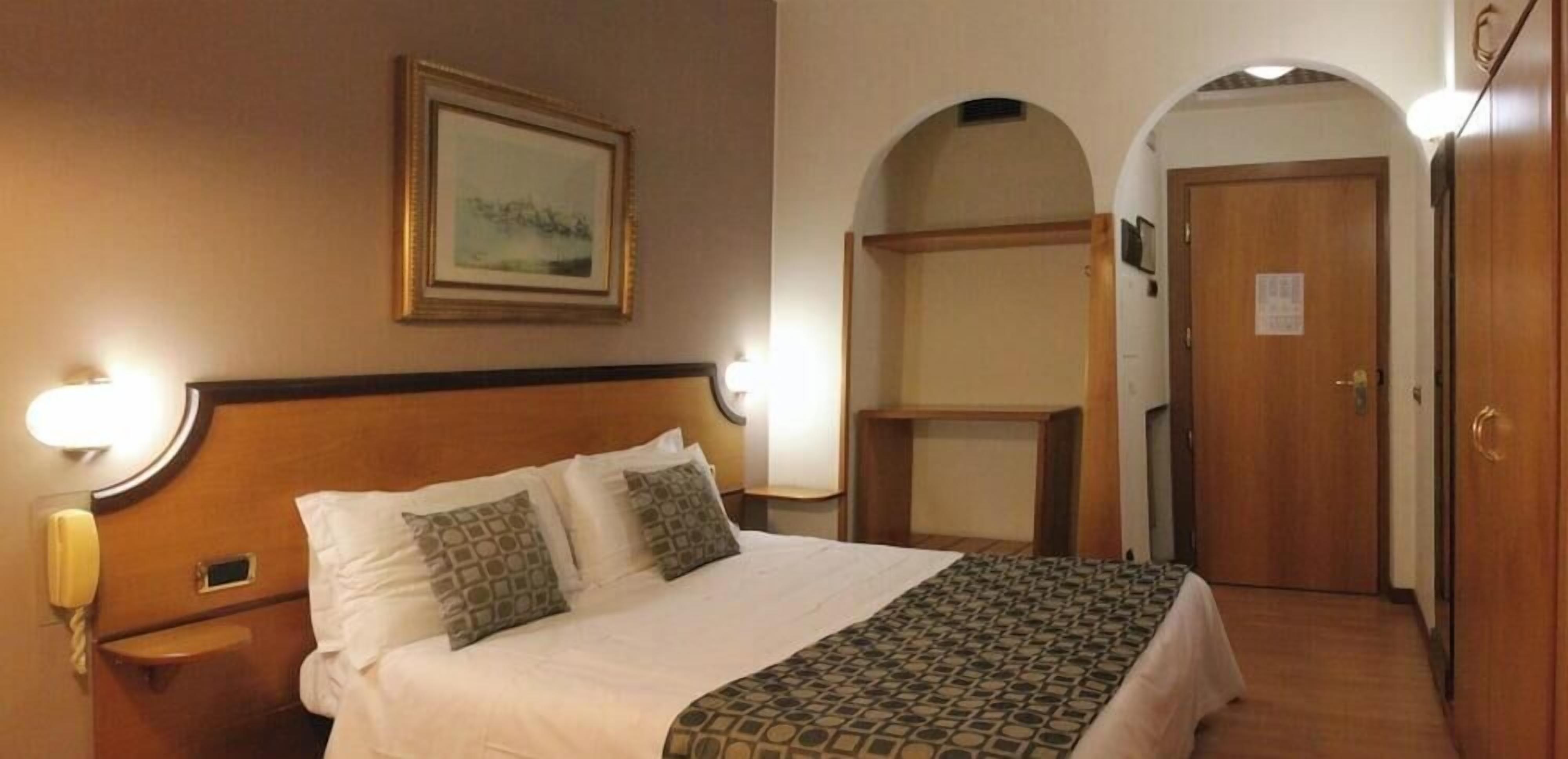 Minibar, in-room safe, desk, blackout drapes