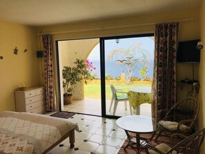 Iron/ironing board, cribs/infant beds, free WiFi