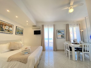 Triple Room, Balcony, Sea View