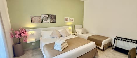 Triple Room, Balcony, Mountain View | Desk, soundproofing, free WiFi