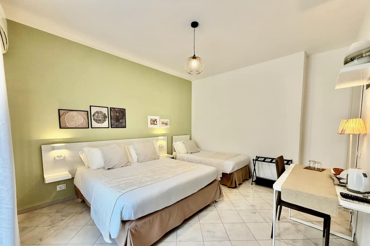 Triple Room, Balcony, Mountain View | Desk, soundproofing, free WiFi