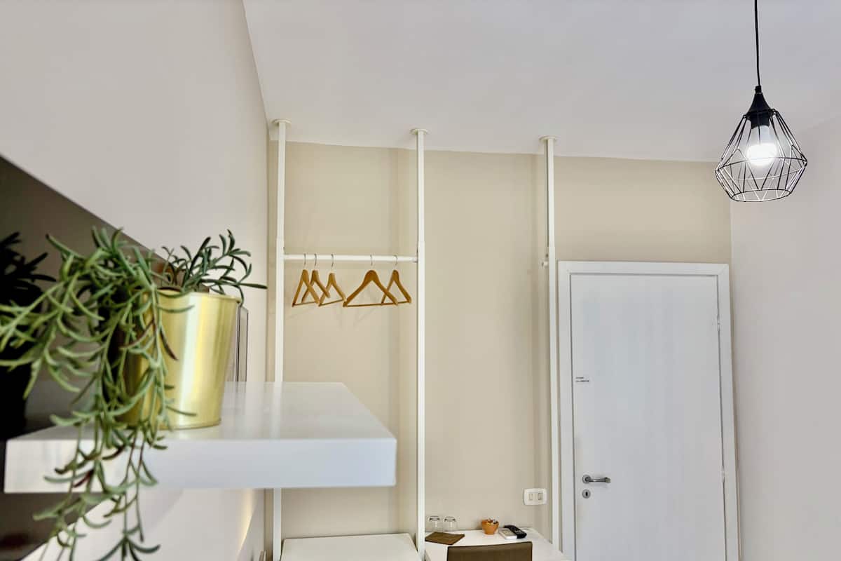 Camera Singola con bagno privato esterno | Escritorio, insonorización y wifi gratis