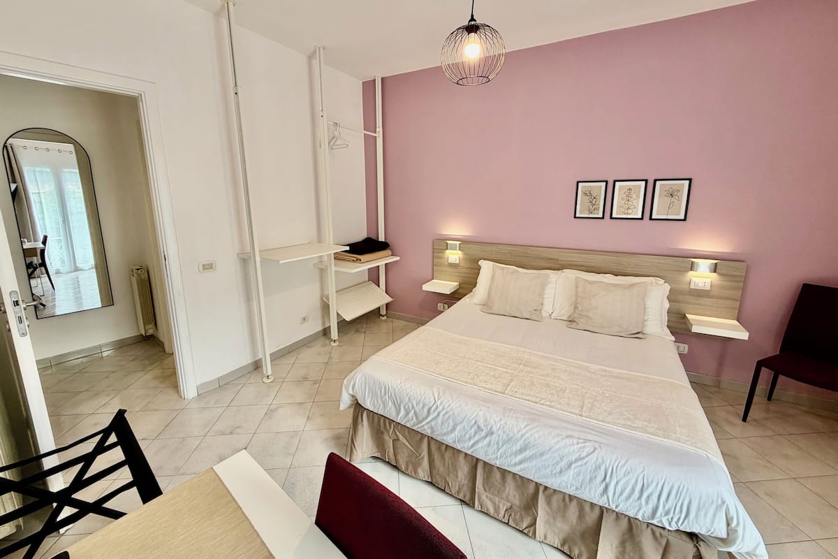 Chambre Double, balcon, vue montagne | Bureau, chambres insonorisées, Wi-Fi gratuit