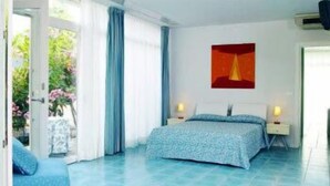 Room - Villa Paradiso (Venice)