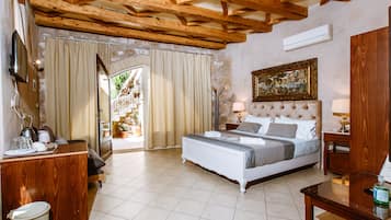 Superior Room | Tabla de planchar con plancha, wifi gratis y ropa de cama
