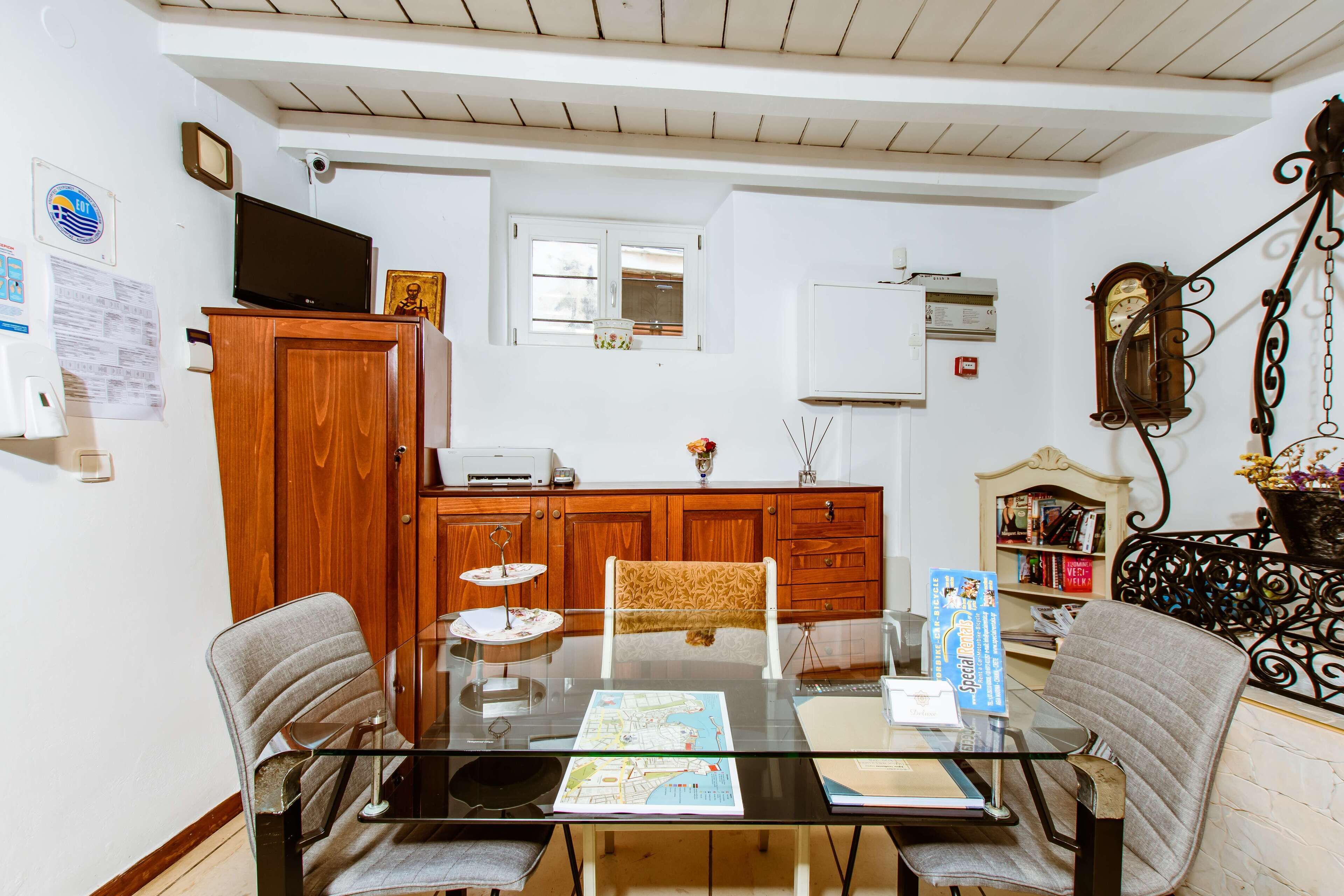 Photo - Bozzali Deluxe Hotel