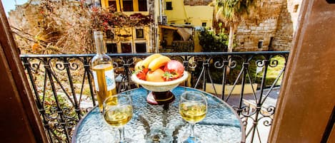 Quadruple Room - 2 double beds | Terrace/patio