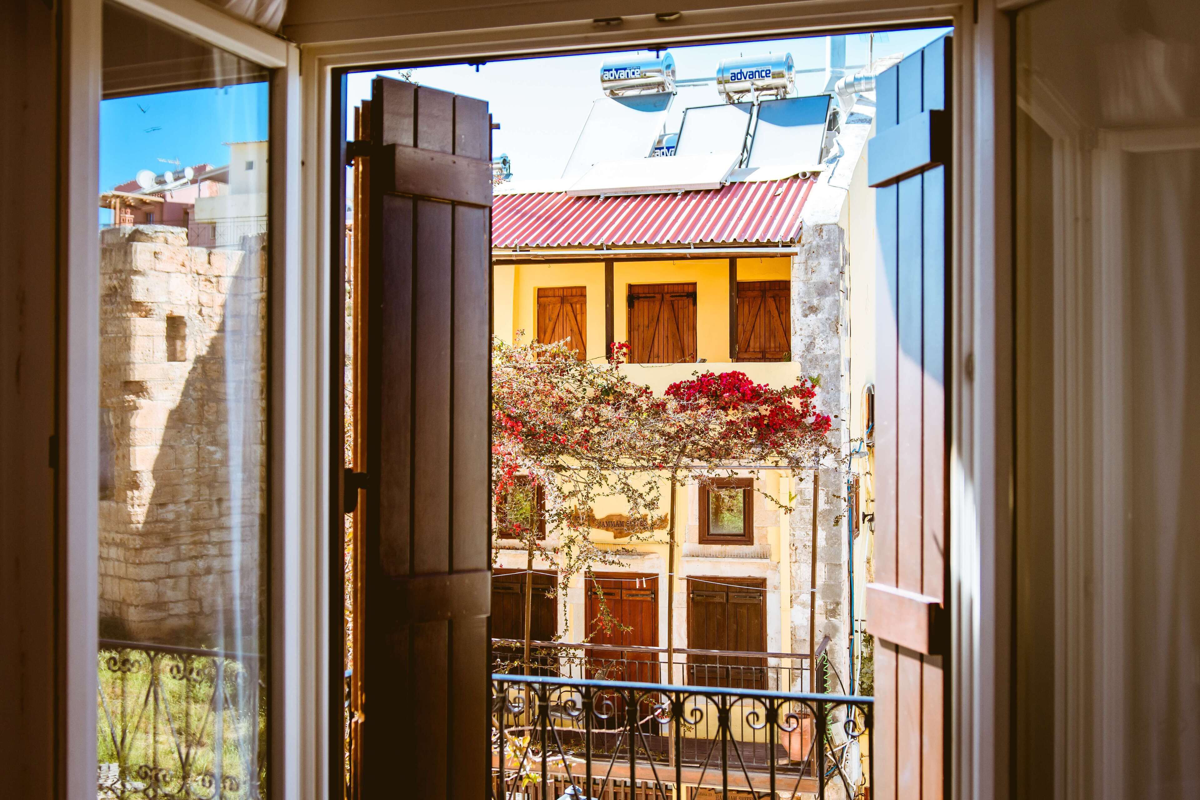 Photo - Bozzali Deluxe Hotel