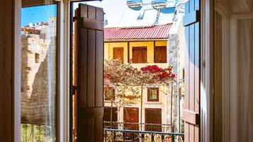 Quadruple Room - 2 double beds | Terrasse/patio