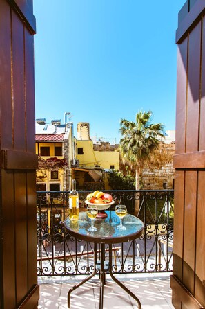 Quadruple Room - 2 double beds | 露台/庭院