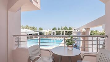 Deluxe Triple Room | Balcony view