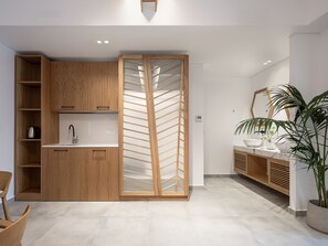 Deluxe Apartment | 1 bedroom, pillowtop beds, in-room safe, soundproofing - Nontas Aparthotel (Chania)