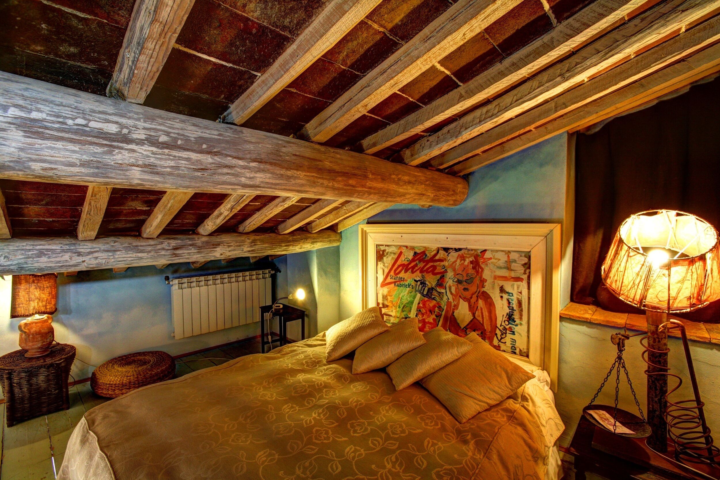 Suite, Courtyard View