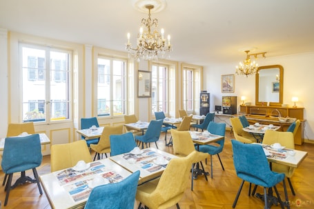 Daily buffet breakfast (EUR 13 per person)