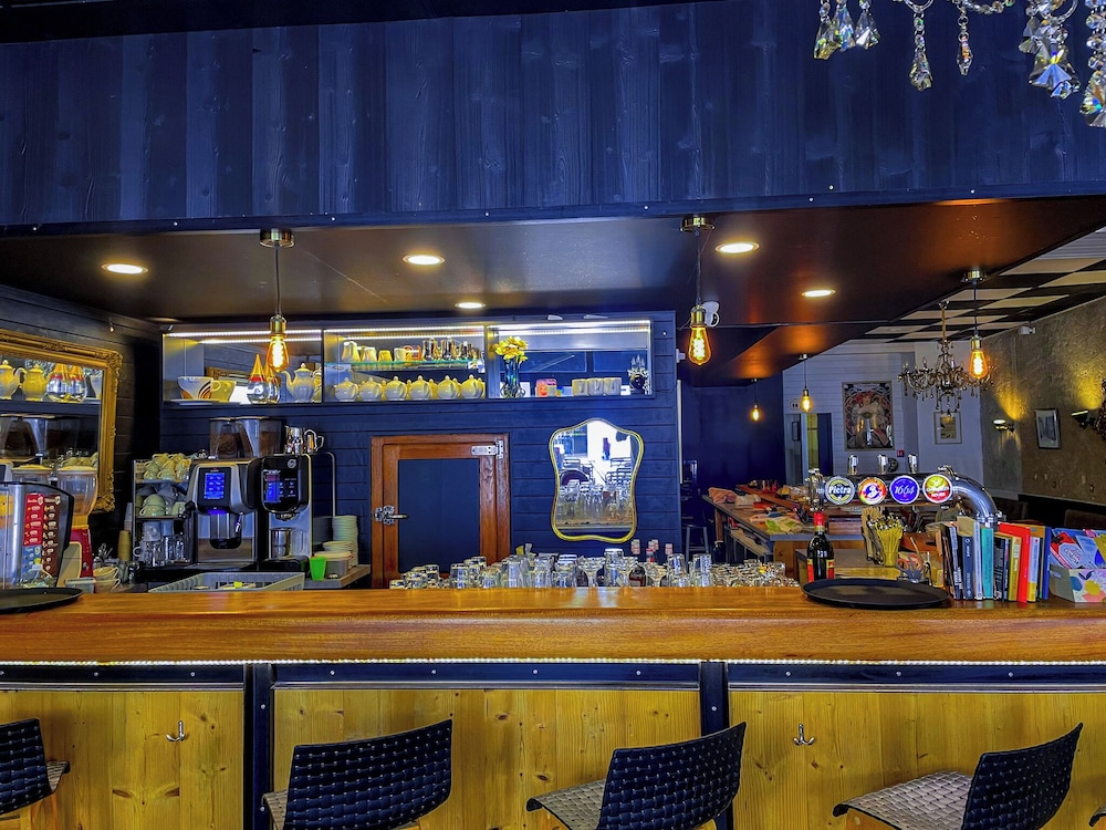 Hotel Continental by null